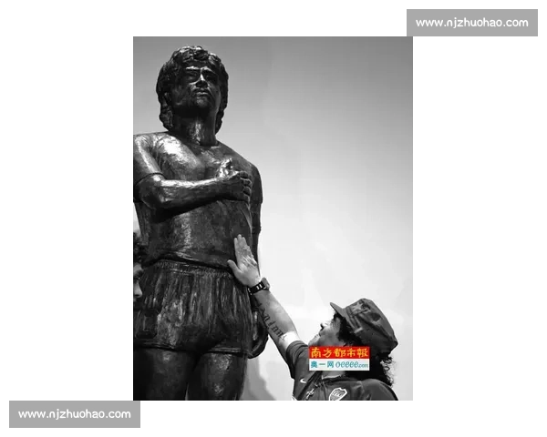 布雷迪锐评 C 罗雕像:雕塑家该关门歇业? 布雷迪锐评 C 罗雕像:雕塑家该关门歇业?