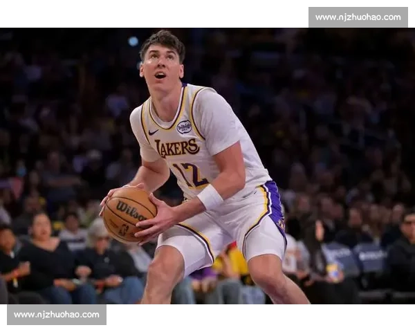 湖人对阵热火第四场开赛时间确定引发球迷高度关注总决赛走势成焦点 湖人对阵热火第四场开赛时间确定引发球迷高度关注总决赛走势成焦点