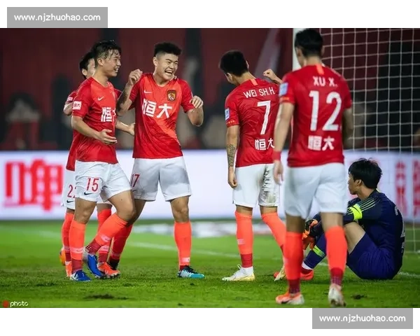 足协杯焦点战恒大迎战上港豪门对决牵动全国球迷目光